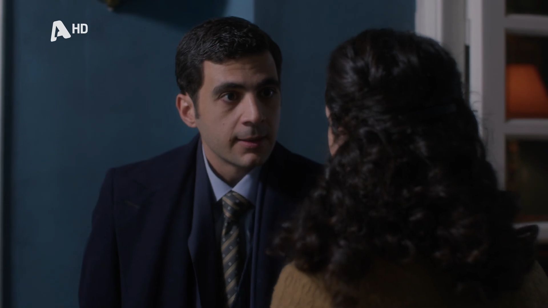 agios-erotas-o-charis-etoimazetai-na-lavei-drastika-metra-kata-tis-sofias-1765373087