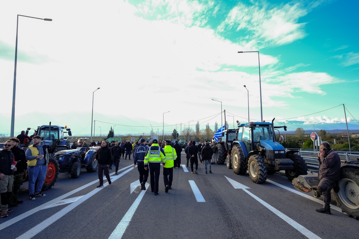 Οδηγός επιβίωσης για τα αγροτικά μπλόκα: Δύσκολες οι μετακινήσεις με μεγάλες παρακάμψεις – Ποιοι δρόμοι παραμένουν κλειστοί 7 Μπλόκο αγροτών στο Βαρικό Πιερίας