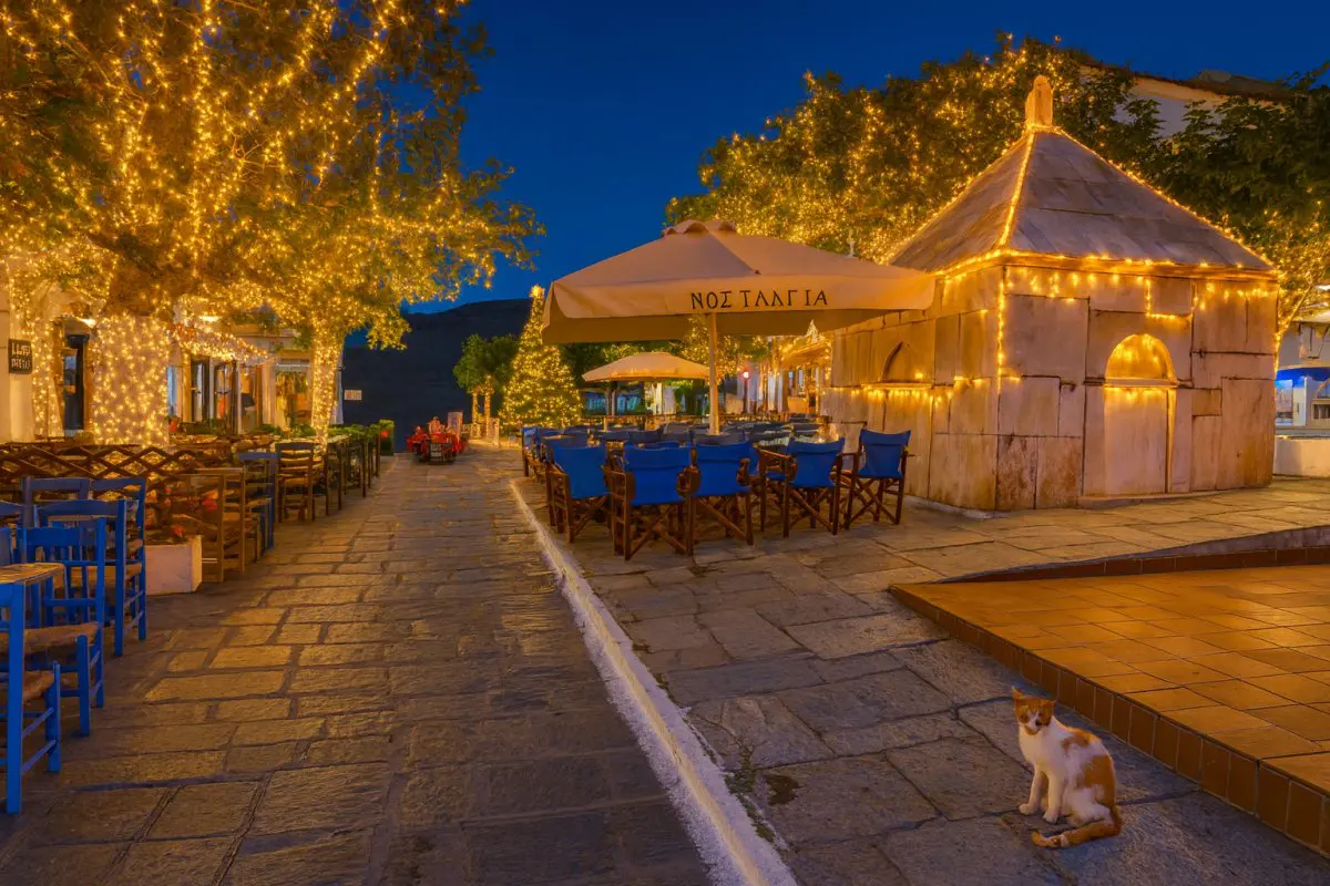 Άνδρος Μπατσί