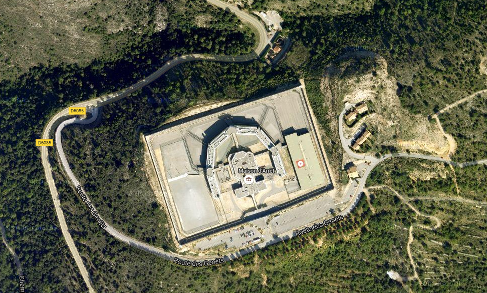 Οι 8 εντυπωσιακότερες αποδράσεις με ελικόπτερο στην ιστορία – Συμμετέχει και ένας Έλληνας 12 Οι 8 εντυπωσιακότερες αποδράσεις με ελικόπτερο στην ιστορία – Συμμετέχει και ένας Έλληνας