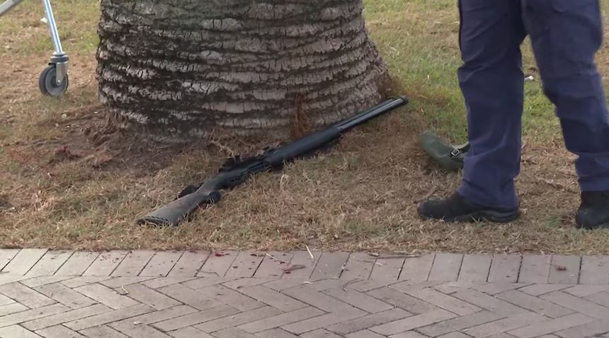 Αυστραλία: 1 εκατ. δολάρια σε δωρεές για τον ήρωα που τραυματίστηκε αφοπλίζοντας τον δράστη – «Πάω να πεθάνω…» 5 Αυστραλία: 1 εκατ. δολάρια σε δωρεές για τον ήρωα που τραυματίστηκε αφοπλίζοντας τον δράστη – «Πάω να πεθάνω…»