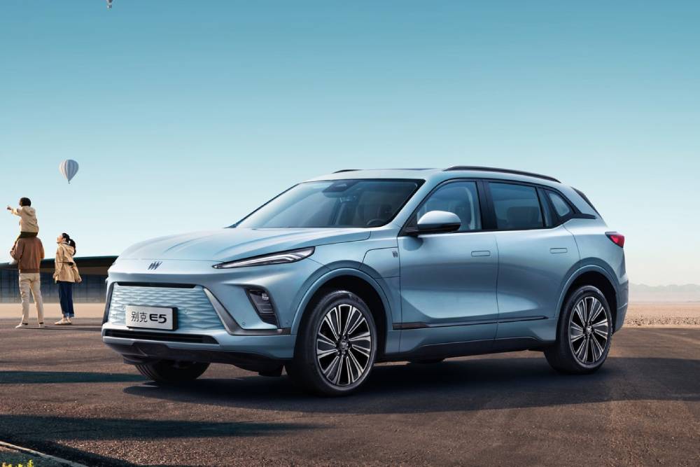 Το καινοτόμο Buick Electra E5 ηλεκτρίζει Αμερική και Κίνα 12 buick electra e5 03