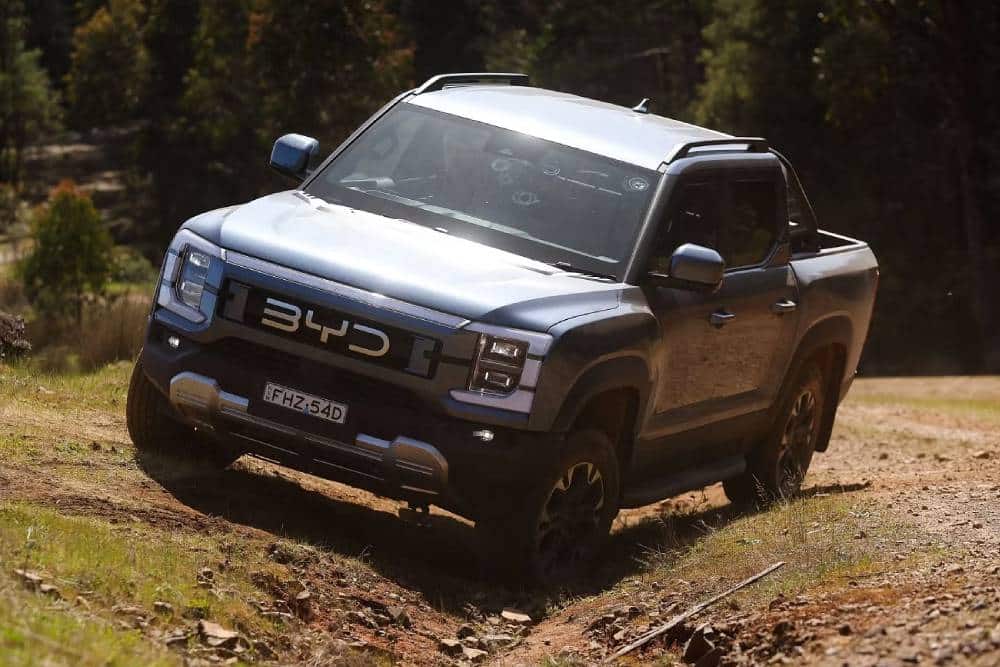 Τα αγροτικά υποκλίνονται στον «καρχαρία» της BYD 23 byd shark 03