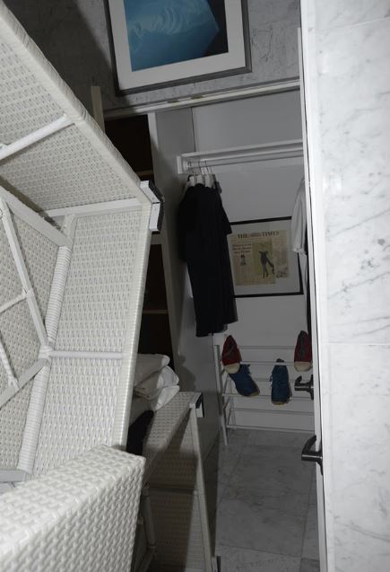 Έπσταϊν: Αναστάτωση με τη φωτογραφία του Τραμπ δίπλα σε γυναίκες με μαγιό – Το εξώφυλλο της πριγκίπισσας Νταϊάνα και η «εμμονή» με τη βασιλική οικογένεια