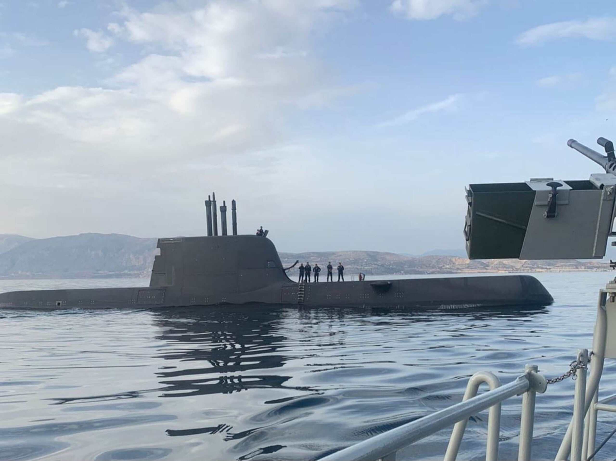 «Αγώνας» για τα νέα υποβρύχια του Πολεμικού Ναυτικού – Ποιοί κατασκευαστές επιδιώκουν το κορυφαίο εξοπλιστικό πρόγραμμα της δεκαετίας 3 Το ελληνικό υποβρύχιο Ματρώζος, τύπου 214