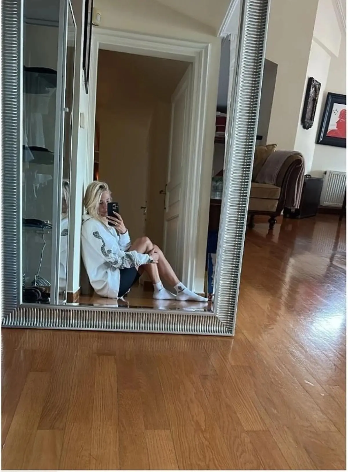 Φαίη Σκορδά: Ο γάτος της επιτέθηκε στο Χριστουγεννιάτικο δέντρο – Δείτε την αντίδρασή της 11 Το σπίτι της Φαίης Σκορδά