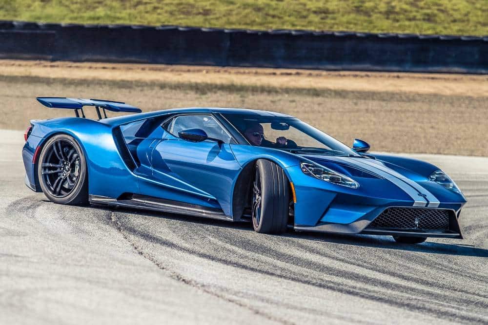 Ford GT με μόνο 15 χλμ. σε προσκαλεί να το οδηγήσεις