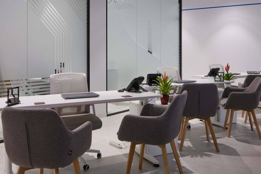 geely experience store (4) (1)