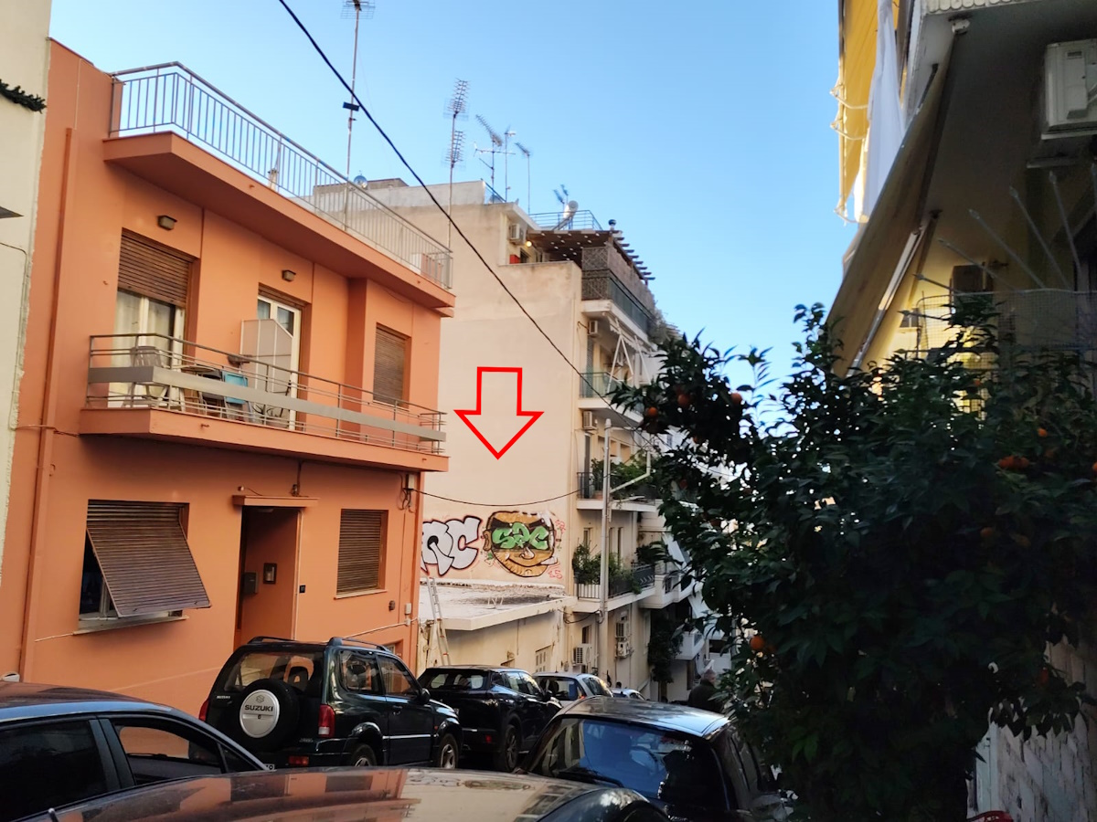 Γκύζη: «Δεν άντεχα πια» ανέφερε σε σημείωμα πριν πέσει στο κενό ο 74χρονος που μαχαίρωσε τη σύζυγό του – Πληροφορίες ότι εκείνη έχει άνοια