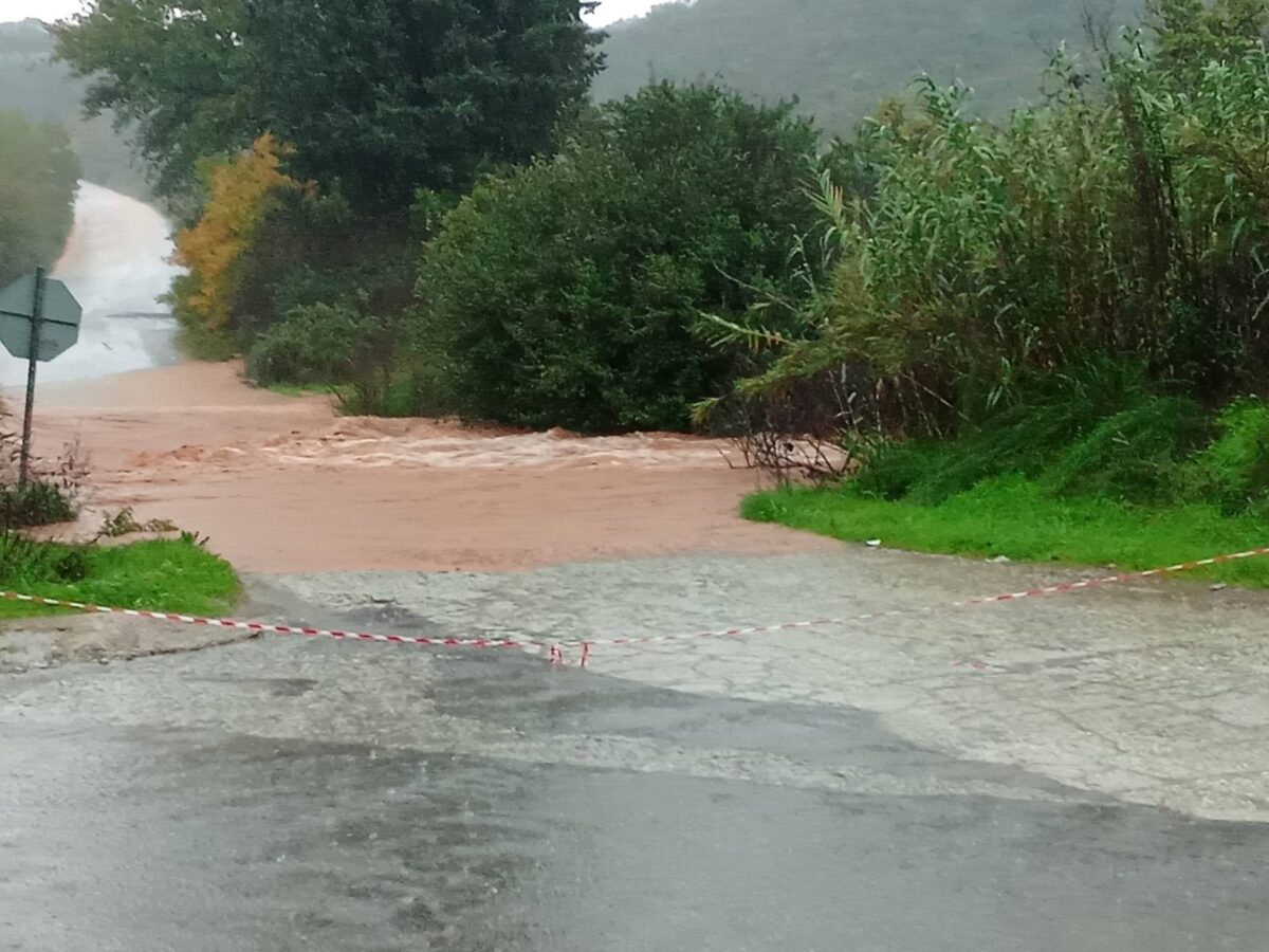 Κακοκαιρία Byron: Ειδοποίηση 112 για σφοδρές βροχοπτώσεις και κατολισθήσεις σε Ανατολική Μάνη και δήμο Ευρώτα