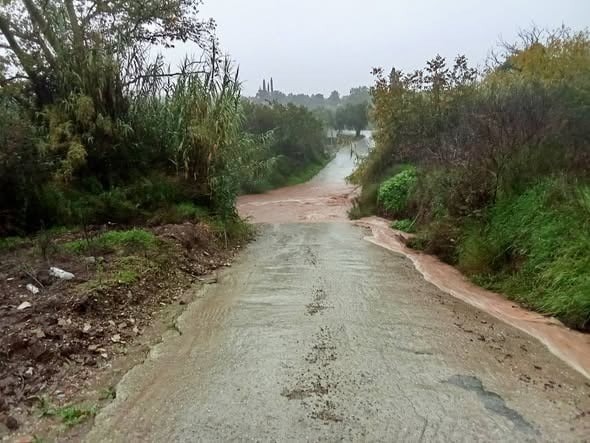 Κακοκαιρία Byron: Ειδοποίηση 112 για σφοδρές βροχοπτώσεις και κατολισθήσεις σε Ανατολική Μάνη και δήμο Ευρώτα