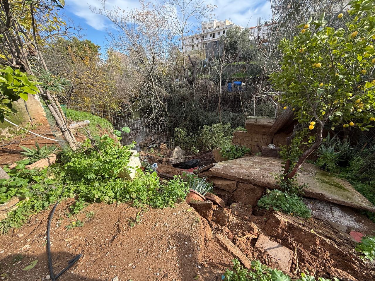 Σοβαρές ζημιές στον δήμο Αγίου Δημητρίου από τη νεροποντή της Παραμονής Χριστουγέννων