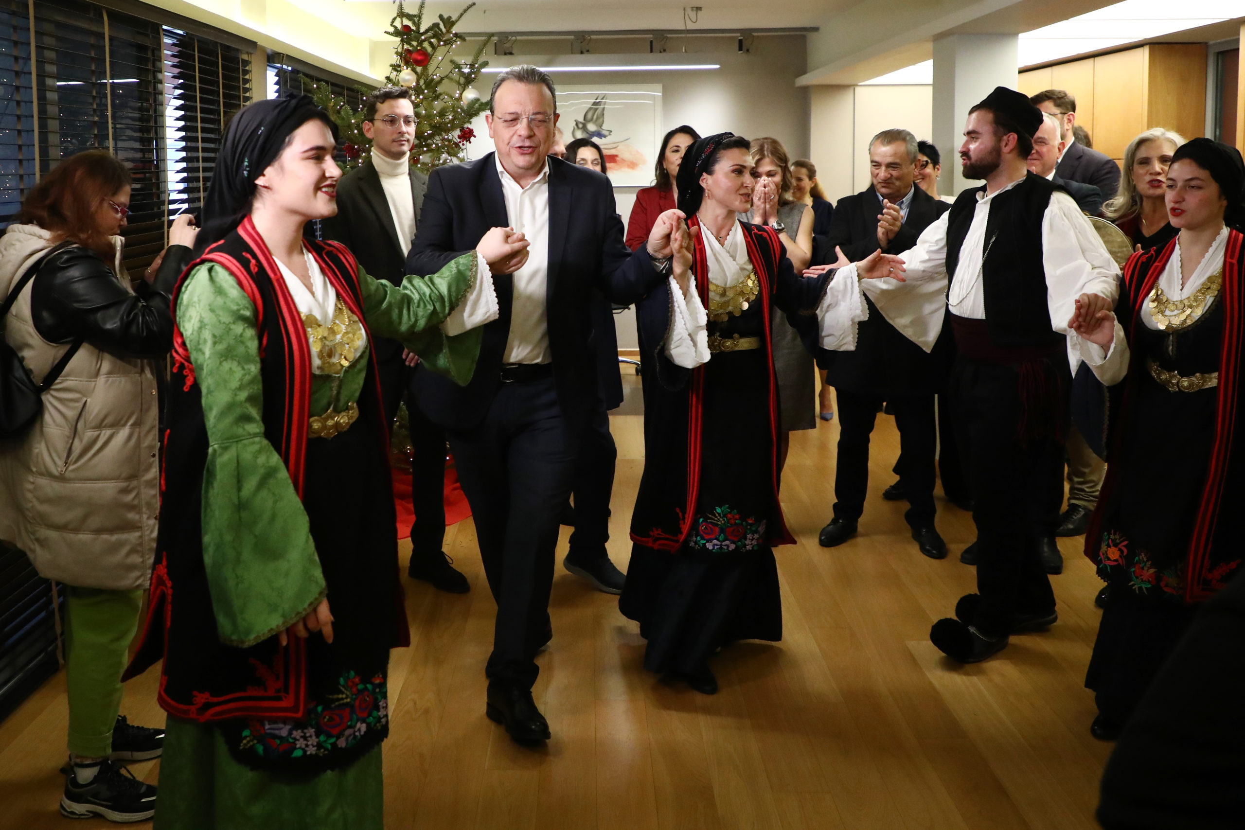 κάλαντα φάμελλος