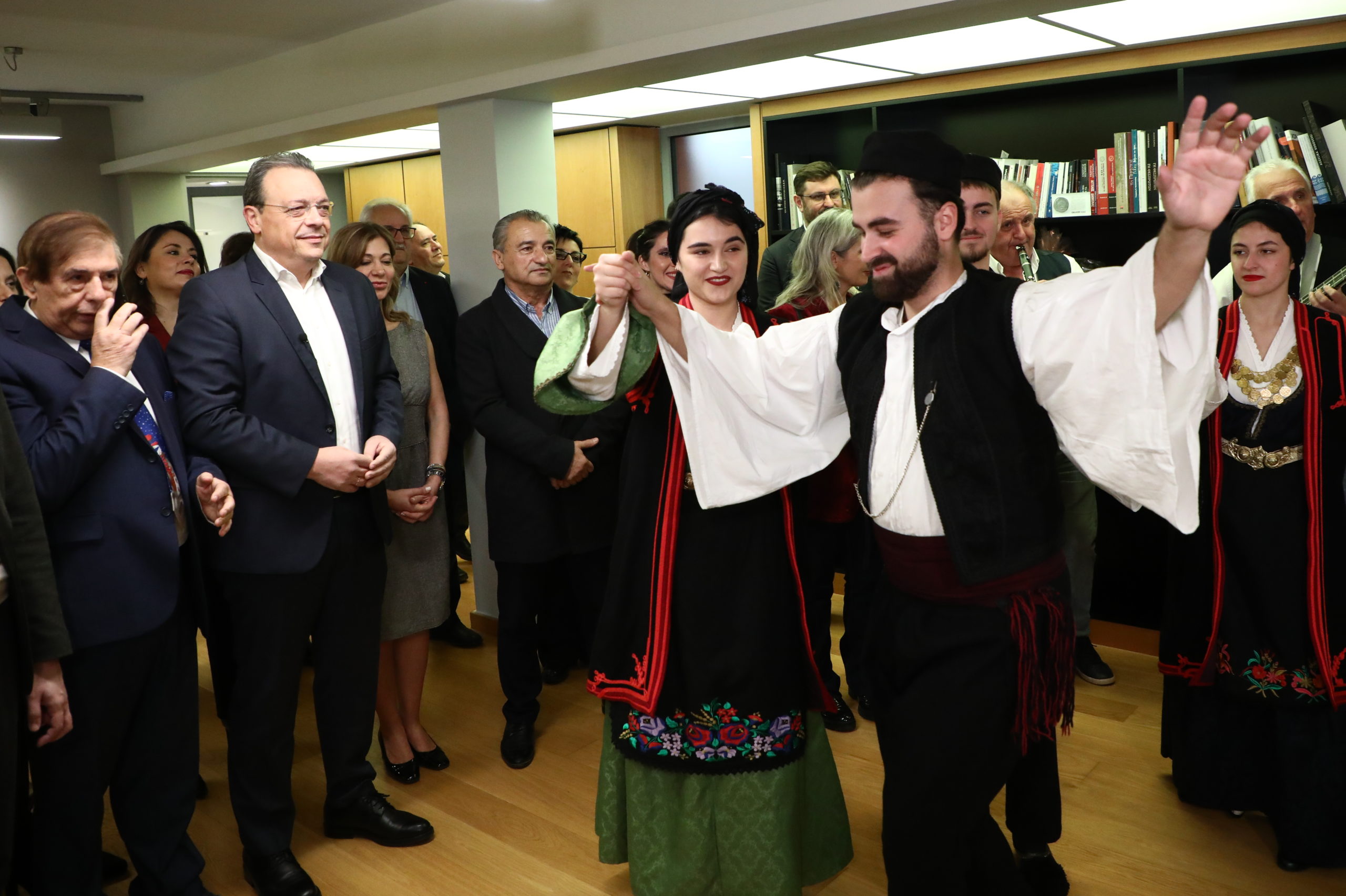 κάλαντα φάμελλος