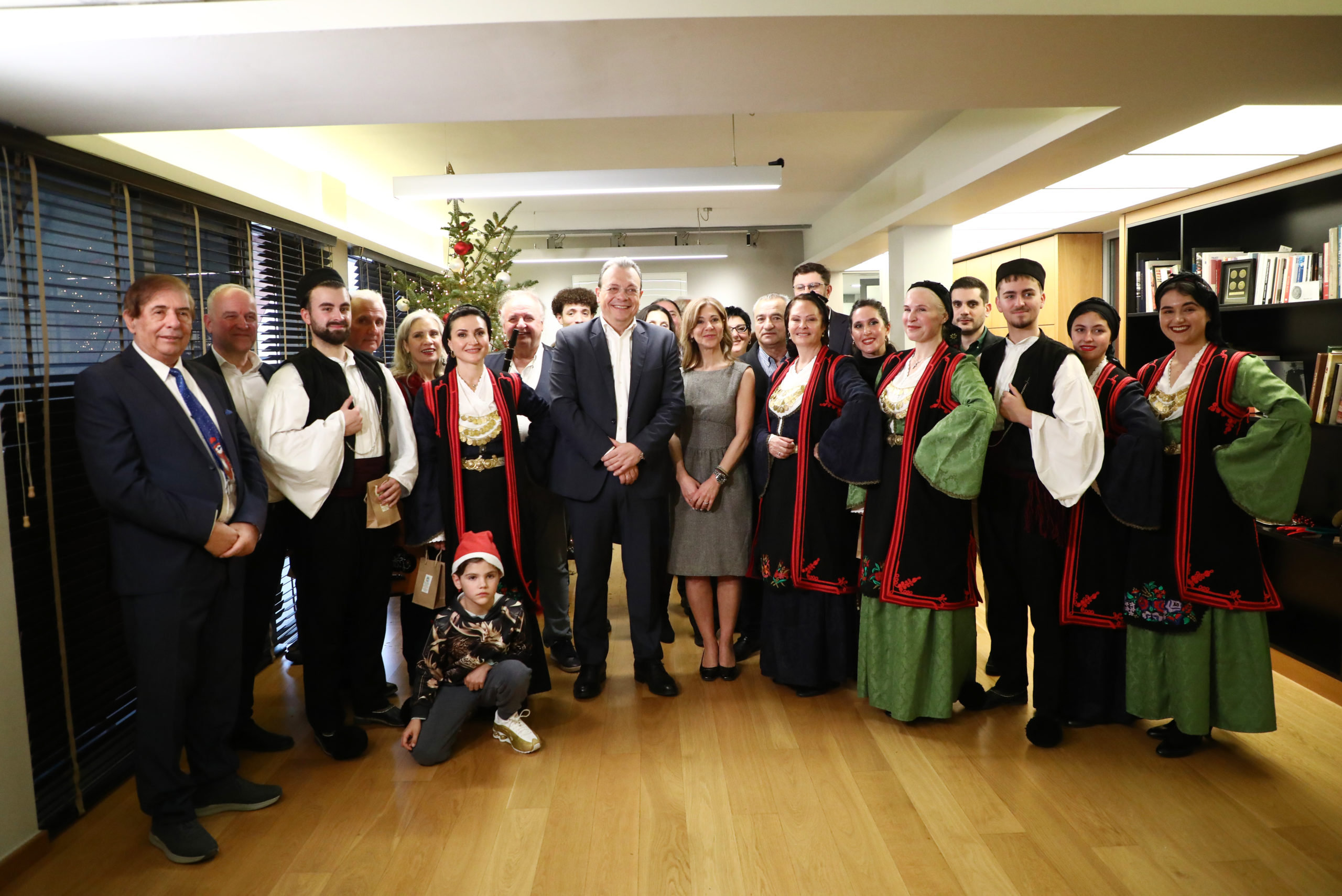 κάλαντα φάμελλος