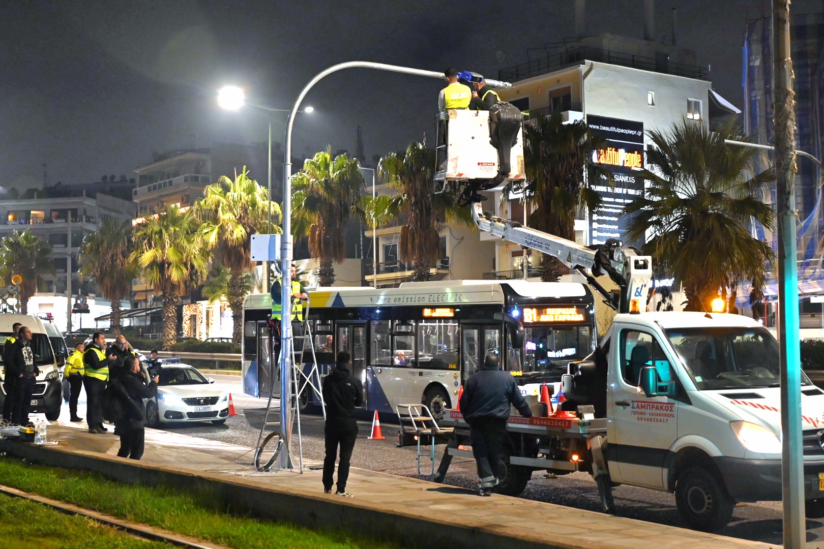 Τοποθετήθηκαν οι πρώτες ΑΙ κάμερες στην Ποσειδώνος που θα αποστέλλουν αυτόματα «ραβασάκια» – Δείτε εικόνες