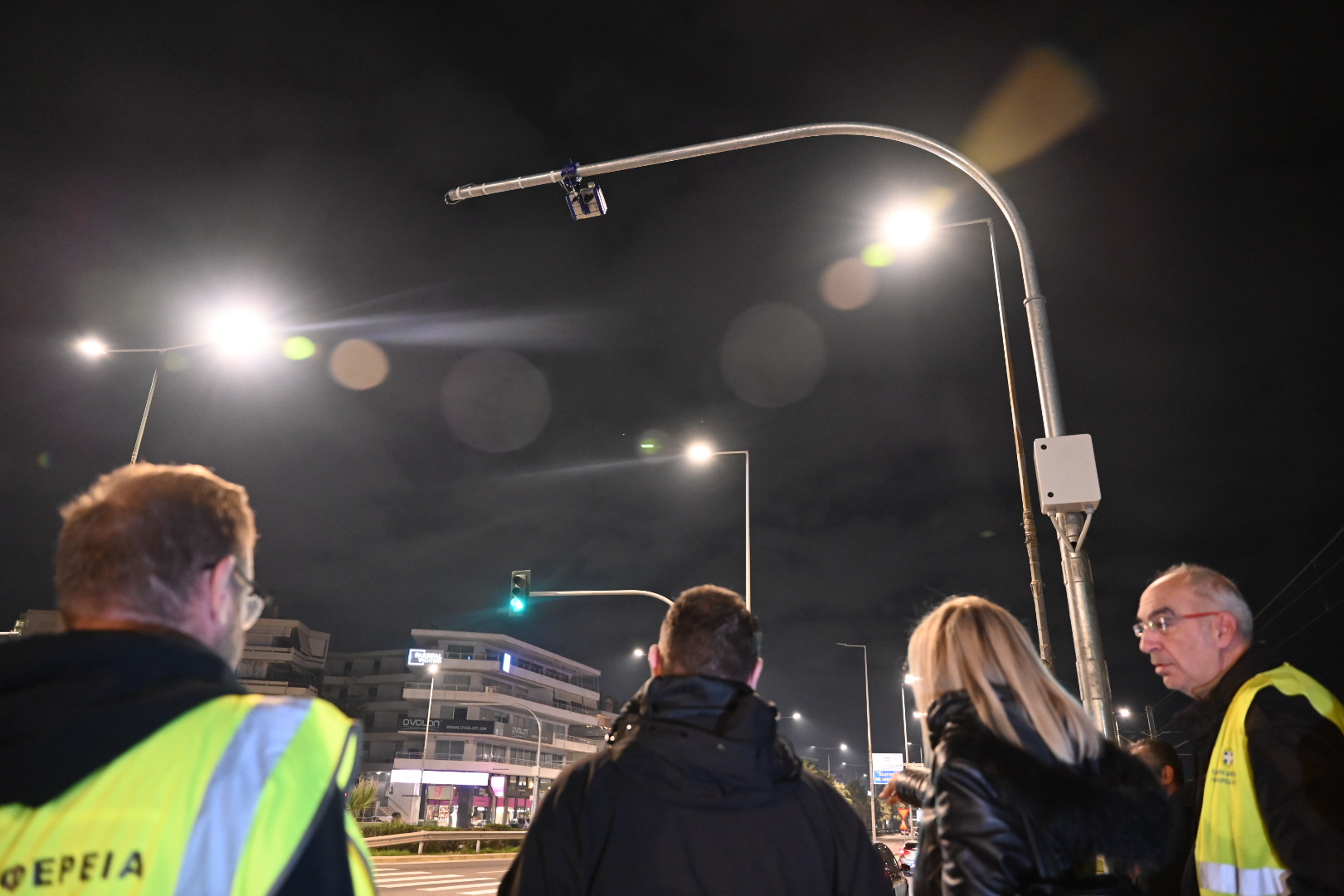 Τοποθετήθηκαν οι πρώτες ΑΙ κάμερες στην Ποσειδώνος που θα αποστέλλουν αυτόματα «ραβασάκια» – Δείτε εικόνες