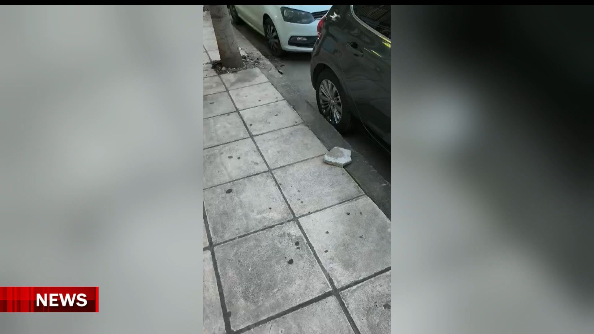 «Καμπανάκι» κινδύνου από τη νέα αποκόλληση σοβά από το κτήριο του Εργατικού Κέντρου