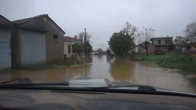 katastrafikan-kalliergeies-stin-periochi-ton-farsalon-apo-tin-kakokairia-byron-1765031564