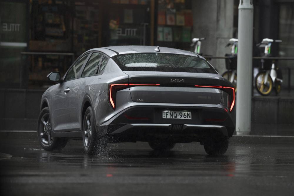 kia_k4_sedan_s73