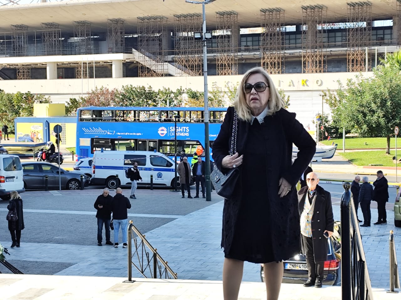 Αποχαιρετισμός στην Ειρήνη Μαρινάκη: Η σπουδαία Πειραιώτισσα τιμήθηκε από πλήθος κόσμου 10 Κηδεία Ειρήνης Μαρινάκη