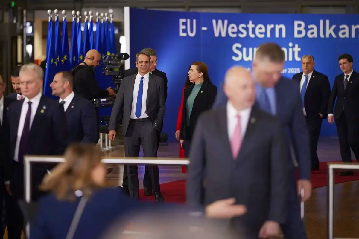 Κυριάκος Μητσοτάκης: Στις Βρυξέλλες για τη Σύνοδο Κορυφής ΕΕ και Δυτικών Βαλκανίων – Ανακαλύψτε φωτογραφίες 5 Κυριάκος Μητσοτάκης: Στις Βρυξέλλες για τη Σύνοδο Κορυφής ΕΕ και Δυτικών Βαλκανίων – Ανακαλύψτε φωτογραφίες