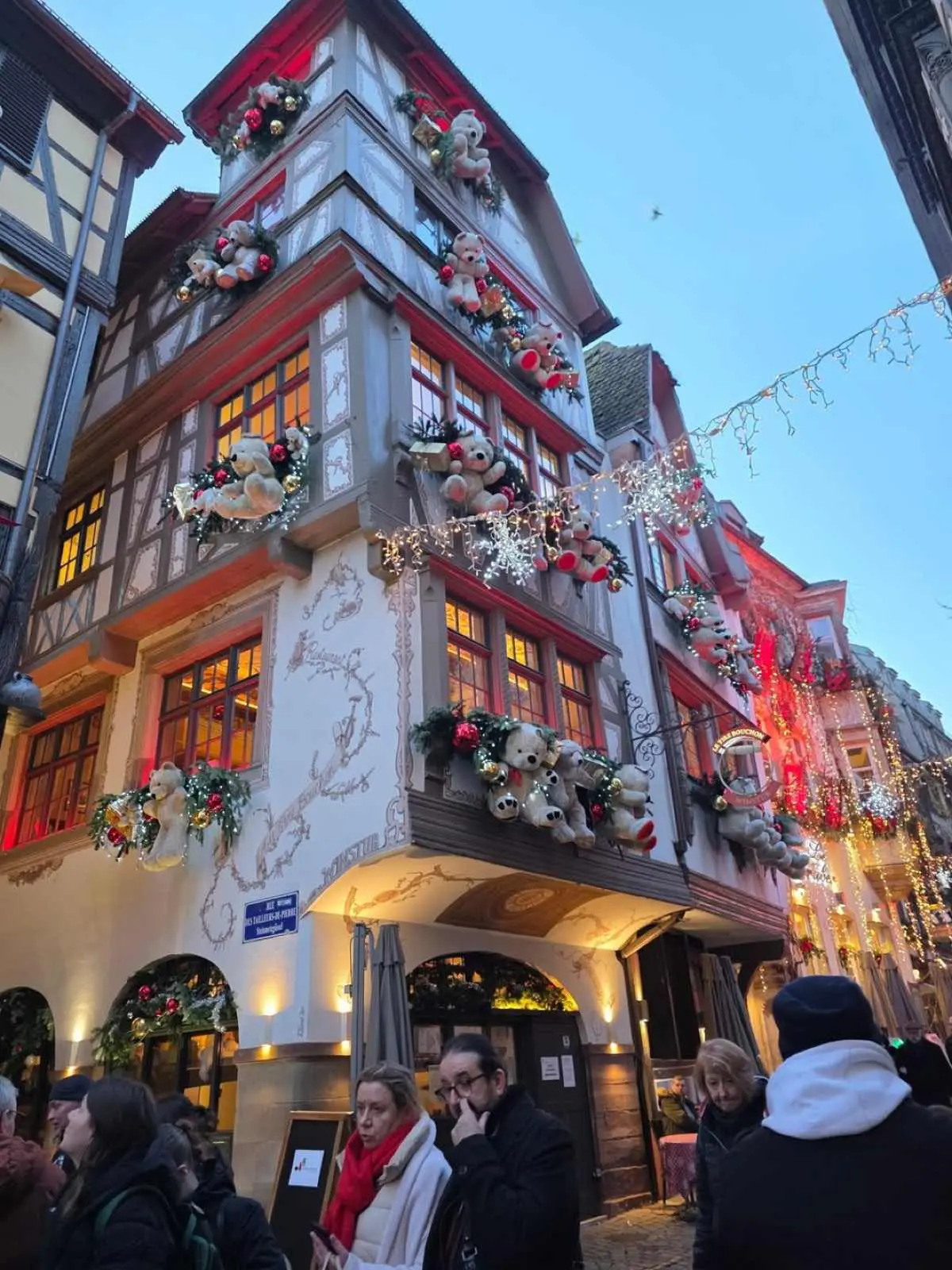 Ο Λευτέρης Πετρούνιας και η Βασιλική Μιλλούση στο Instagram