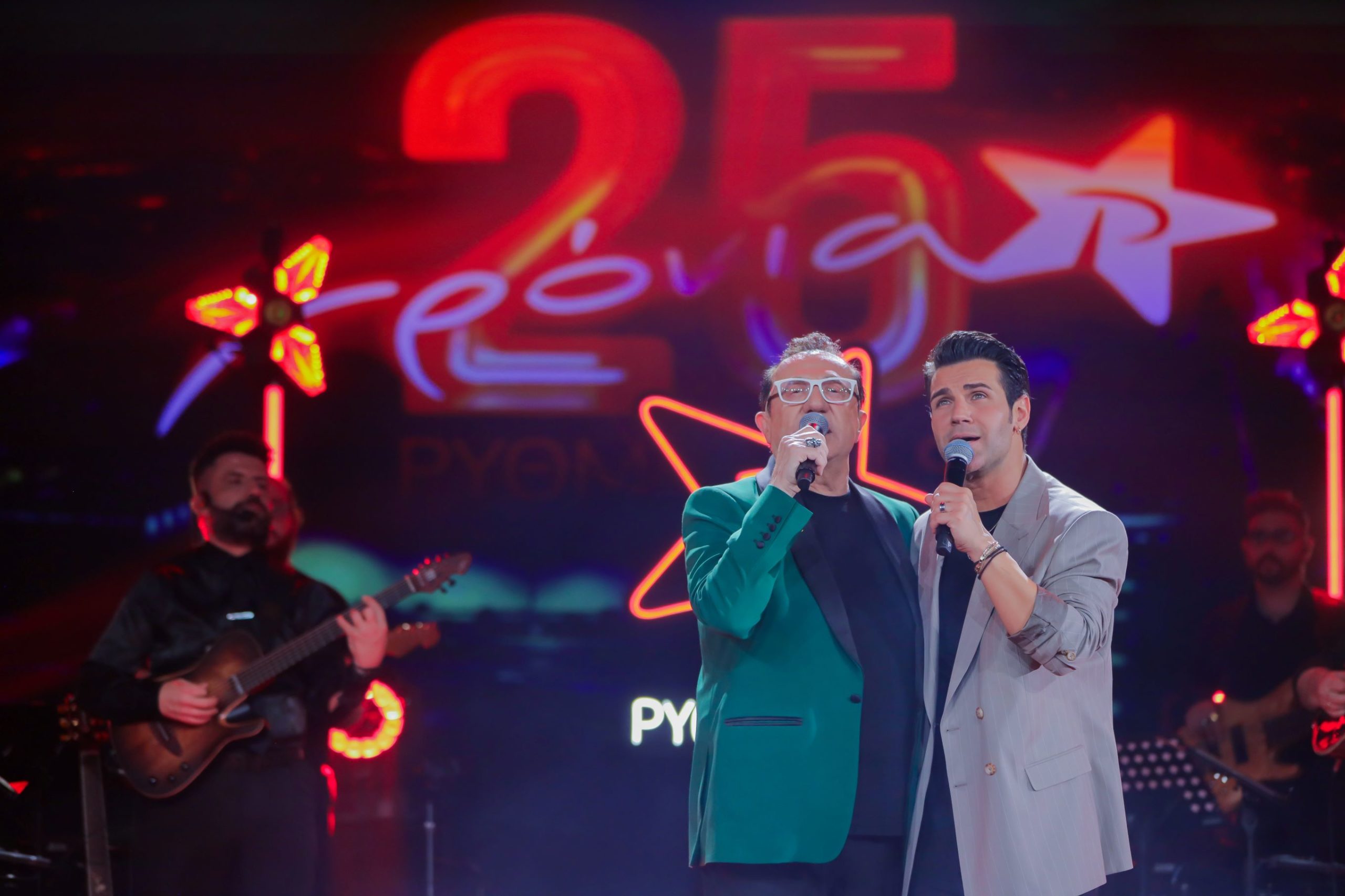 Ο ΑΝΤ1 φέρνει μουσική στις γιορτές – Ποιοι καλλιτέχνες θα μας ενθουσιάσουν