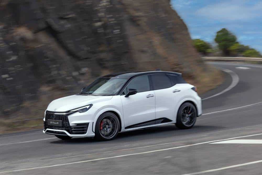 «Αεροπορική» Lexus LBX Morizo RR με ψυχή GR Corolla