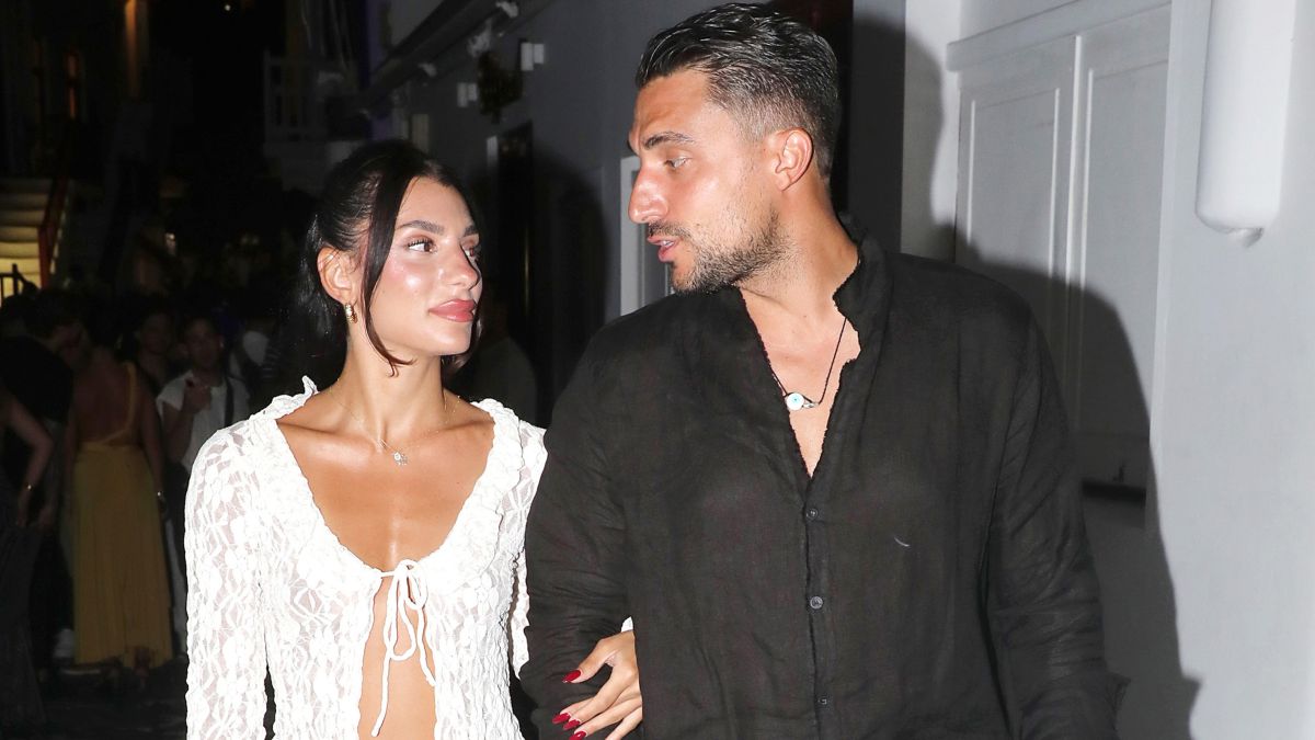 Η Μαριαλένα Ρουμελιώτη περιμένει παιδί: Ο Σάκης Κατσούλης γίνεται πατέρας για πρώτη φορά