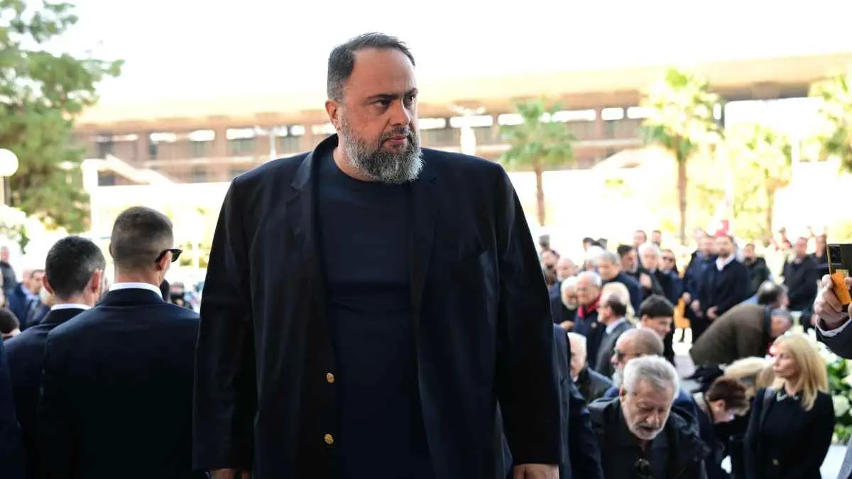 Μιλτιάδης Μαρινάκης – Το συγκινητικό μήνυμα μετά την κηδεία της γιαγιάς του: «Μέχρι να βρεθούμε ξανά» 4 Βαγγέλης Μαρινάκης