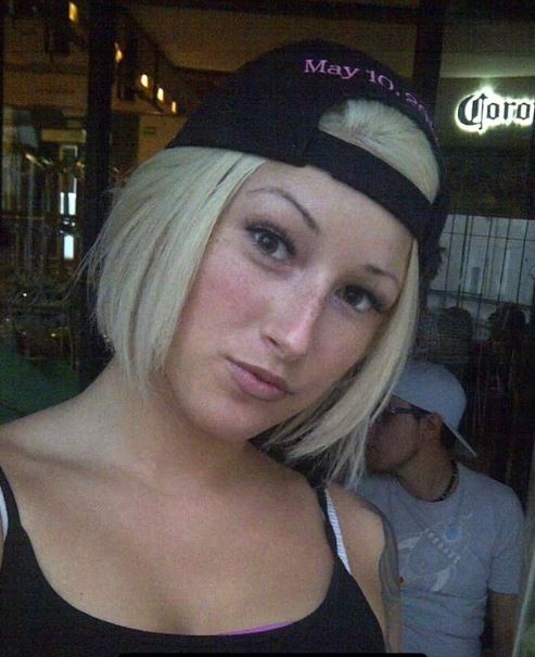 Γνωστή influencer εντοπίστηκε νεκρή στην Ταϊλάνδη – Οι υπερβολικές πλαστικές επεμβάσεις, τα τατουάζ σε όλο το σώμα και η «άγρια» νεότητά της