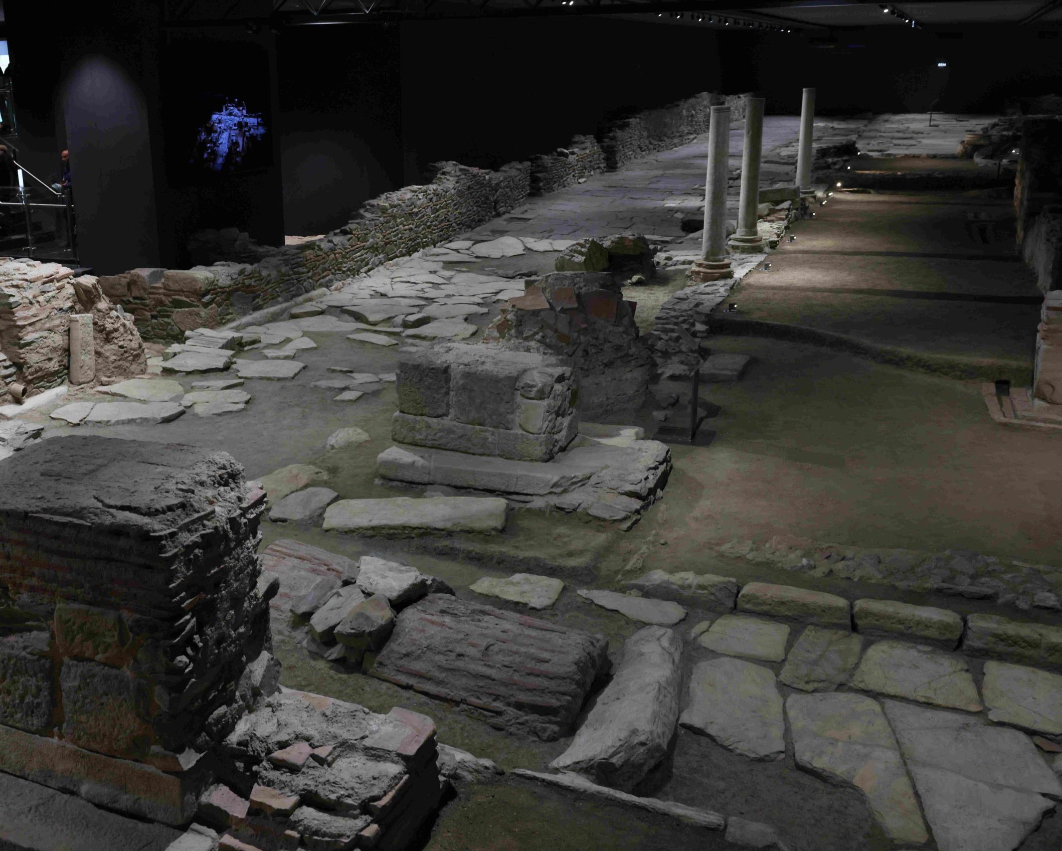 metro-arxaia-6391409-scaled-e1738311078909