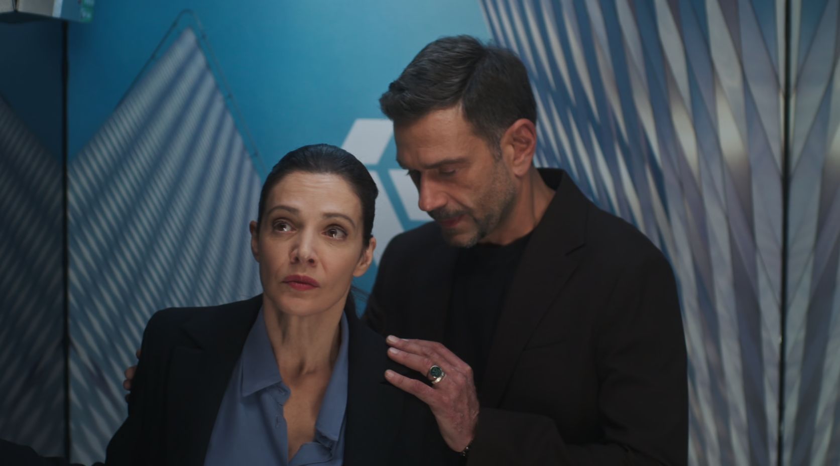 Μια νύχτα μόνο: Πικρές αλήθειες που πληγώνουν και καταπιεσμένα συναισθήματα αναδύονται