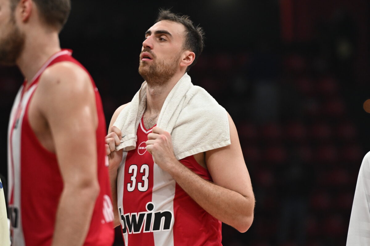 milutinov-olympiacos-1200x799