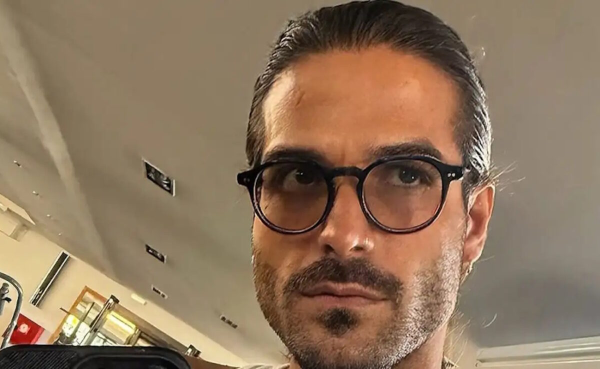 Άρης Μουγκοπέτρος: Συνελήφθη μετά από καταγγελία της συζύγου για οικογενειακή απειλή