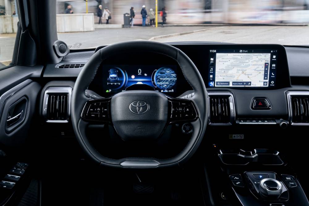 Το νέο Toyota Urban Cruiser EV κατακτά την αγορά 15 Το νέο Toyota Urban Cruiser EV κατακτά την αγορά