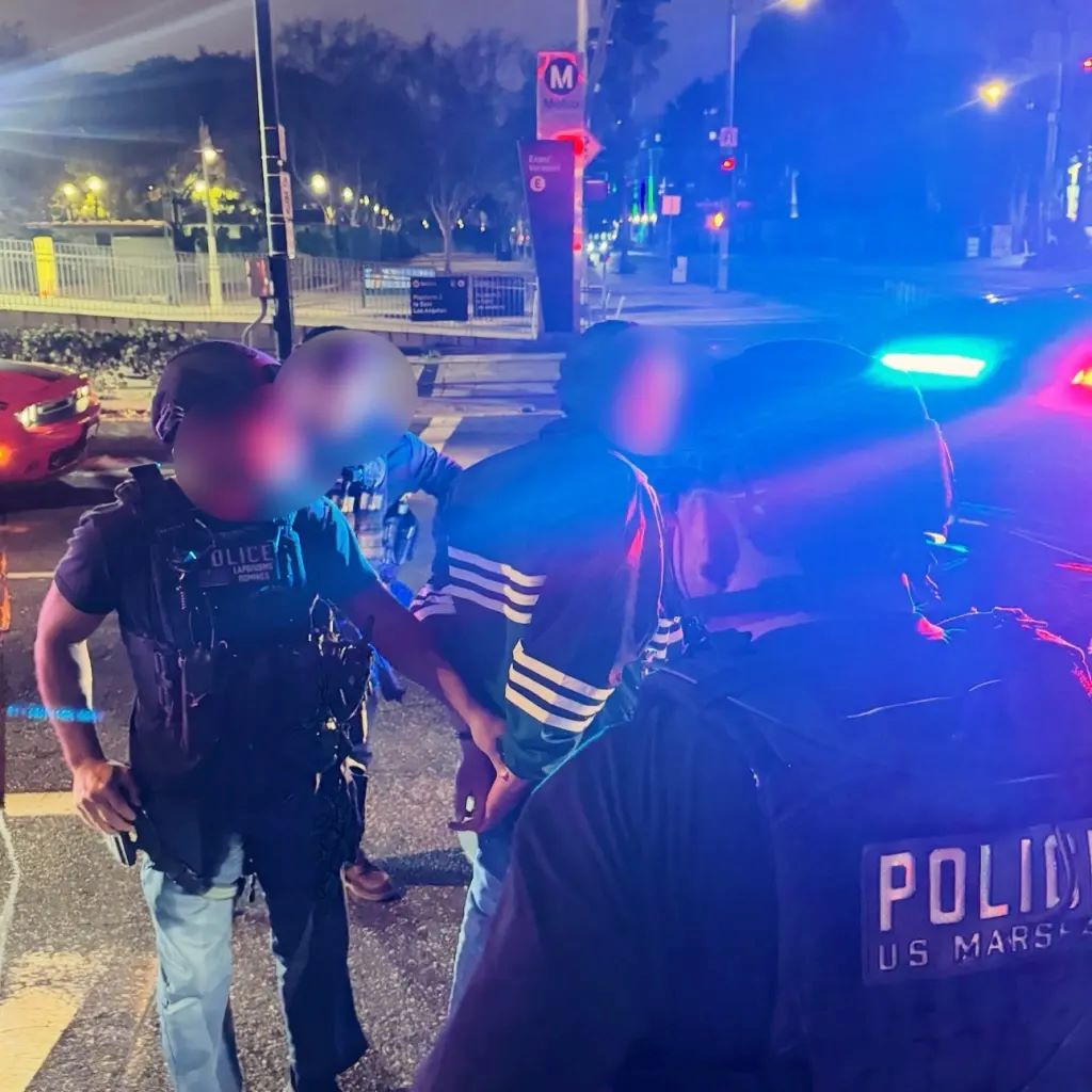 Ρομπ και Μισέλ Ράινερ: Φωτογραφίες από τη σύλληψη του γιου τους – Ο «έντονος καβγάς» πριν την τραγωδία