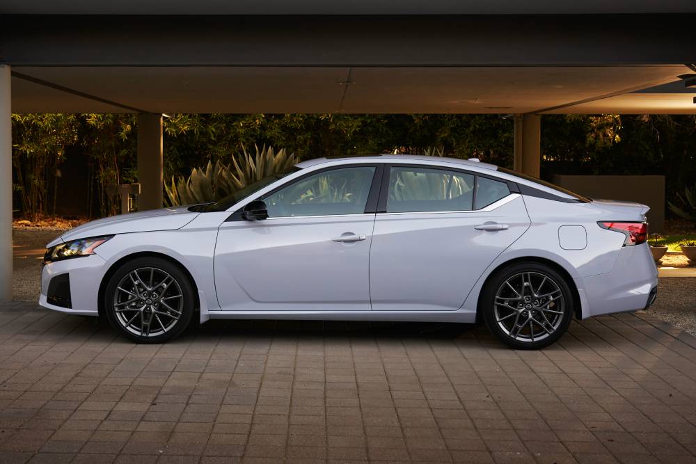 Καταπληκτικός ο διάδοχος του Nissan Bluebird 8 nissan_altima_sr_952