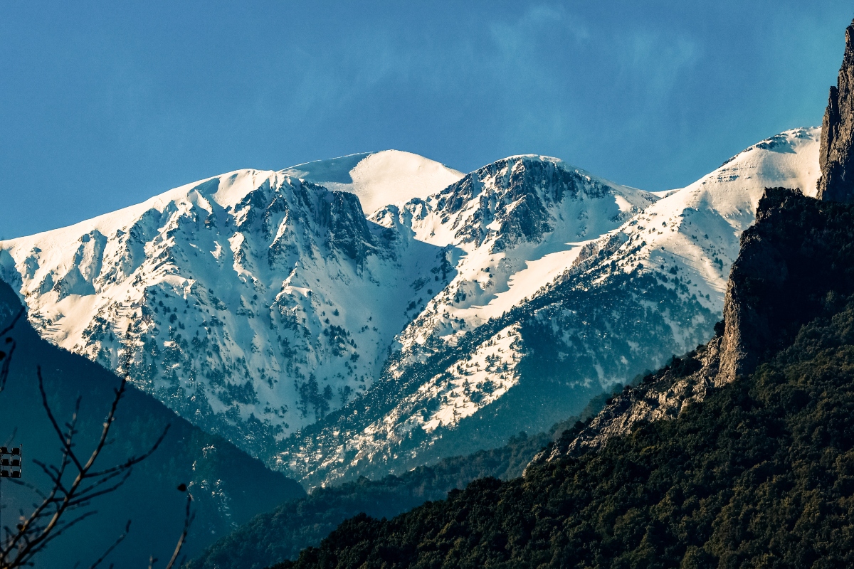Όλυμπος: Βρέθηκε ο εγκλωβισμένος ορειβάτης – Η επιχείρηση απεγκλωβισμού του