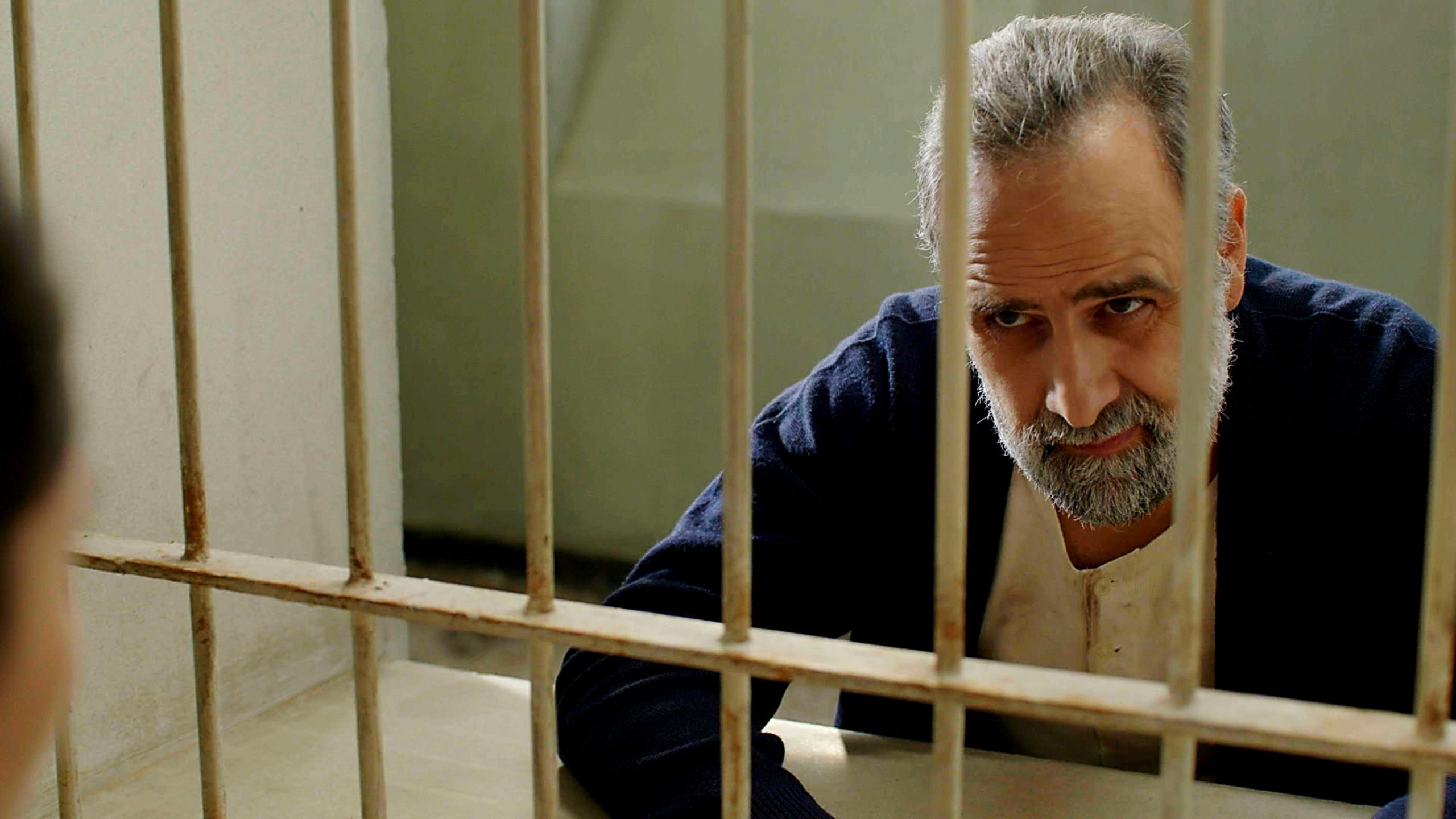 Άγιος έρωτας: Καταδίωξη στη θάλασσα, απόπειρα φόνου και τροχαίο δράμα… στη συγκλονιστική συνέχεια