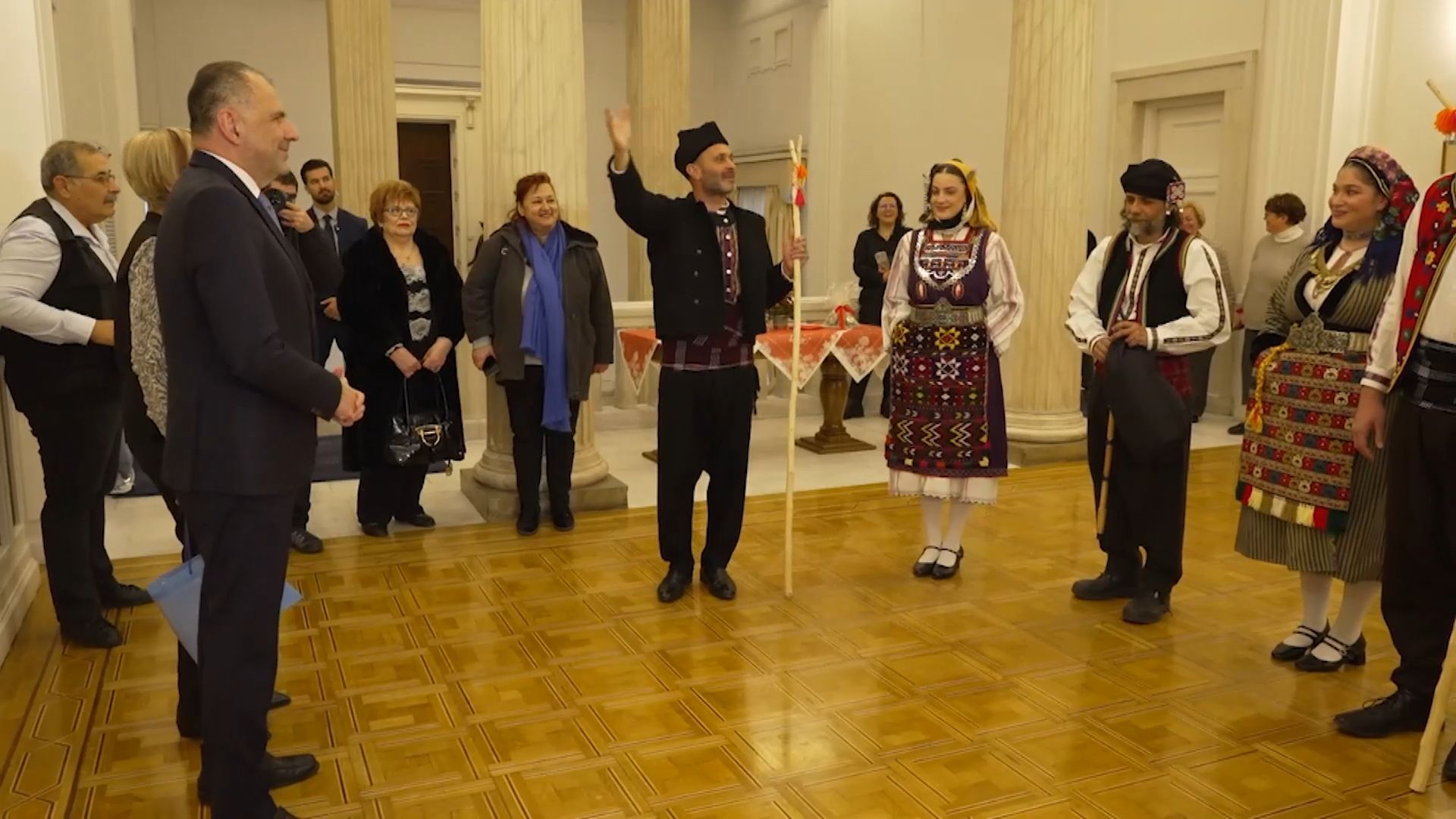 Παραδοσιακά κάλαντα στο Υπουργείο Εξωτερικών