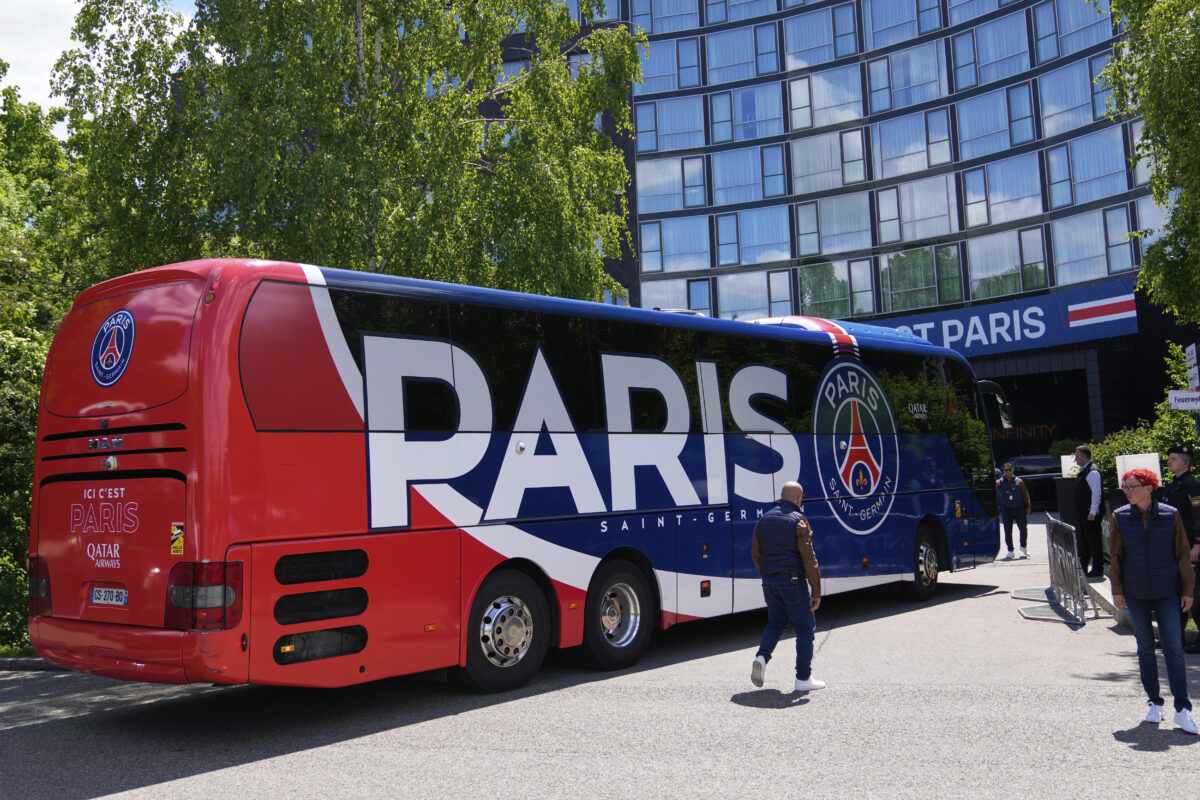 paris-saint-germain-buss-ap-1200x800