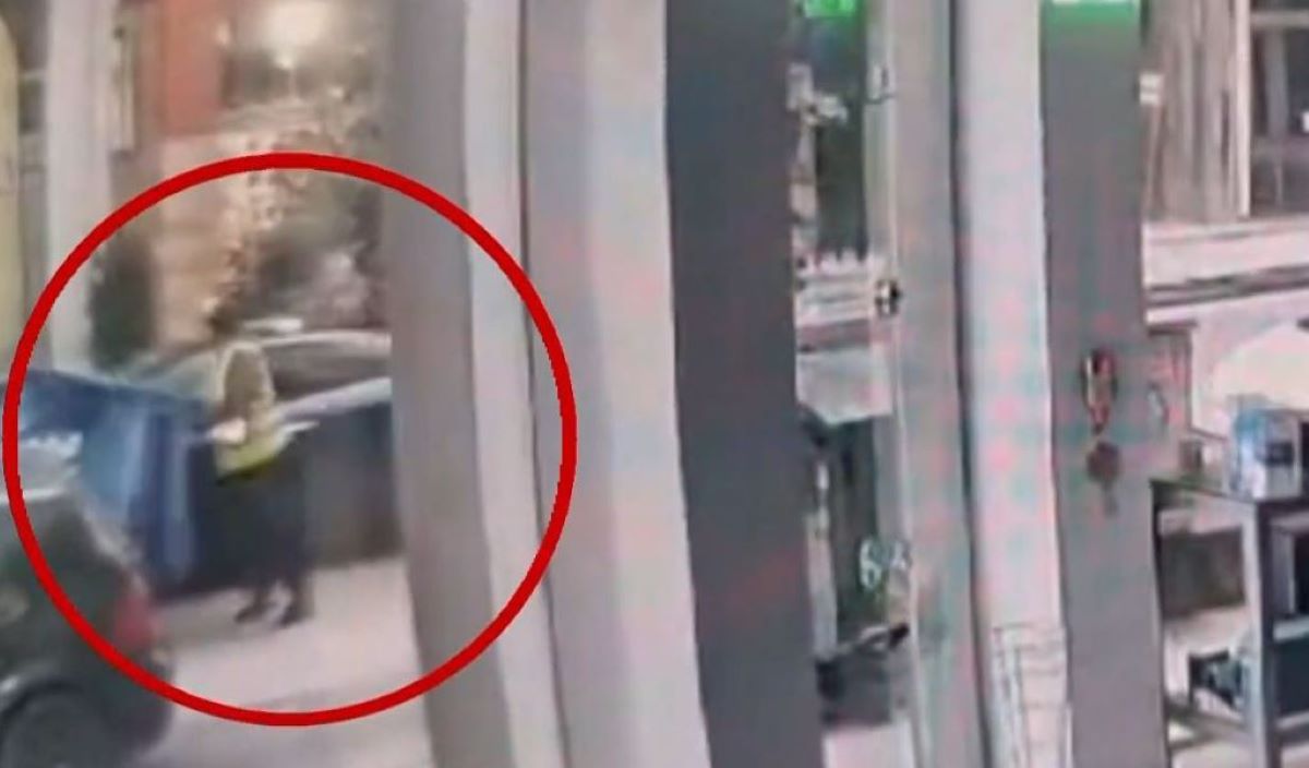 Πάτρα: Η στιγμή που όχημα συγκρούεται με απορριμματοφόρο τραυματίζοντας υπάλληλο – Βίντεο ντοκουμέντο