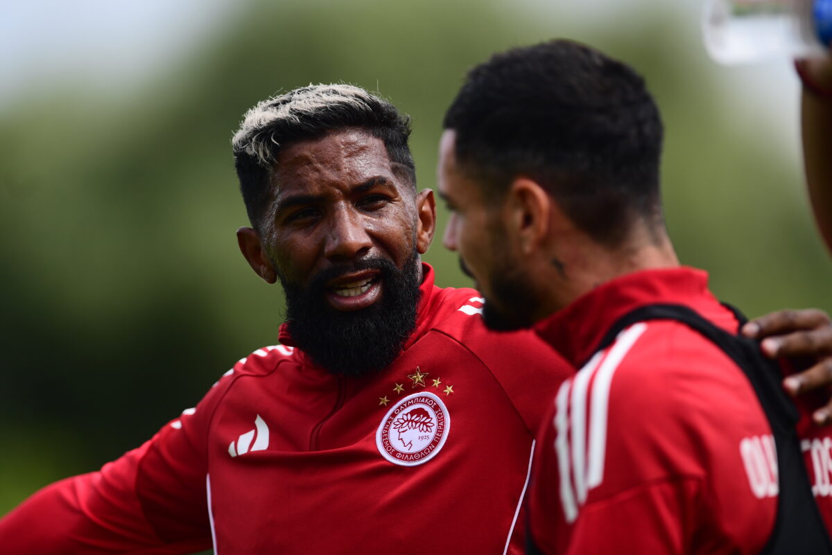 Ροντινέι προς Καμπελά: «Ανήκεις στην οικογένεια του Ολυμπιακού, απεριόριστος σεβασμός για σένα»