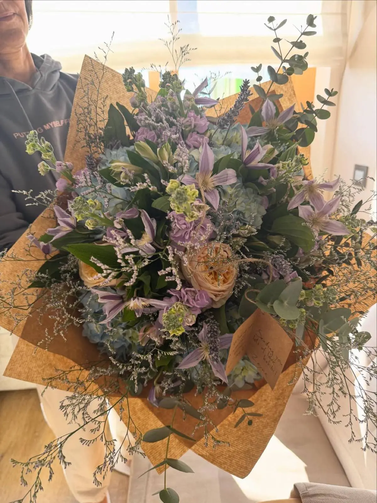 Σάττι: «Αυτός ο μήνας ήταν πραγματικά δύσκολος» – Οι πρόσφατες φωτογραφίες από το νοσοκομείο με τους ορούς στα χέρια 13 Λουλούδια που έστειλαν στη Μαρίνα Σάατι