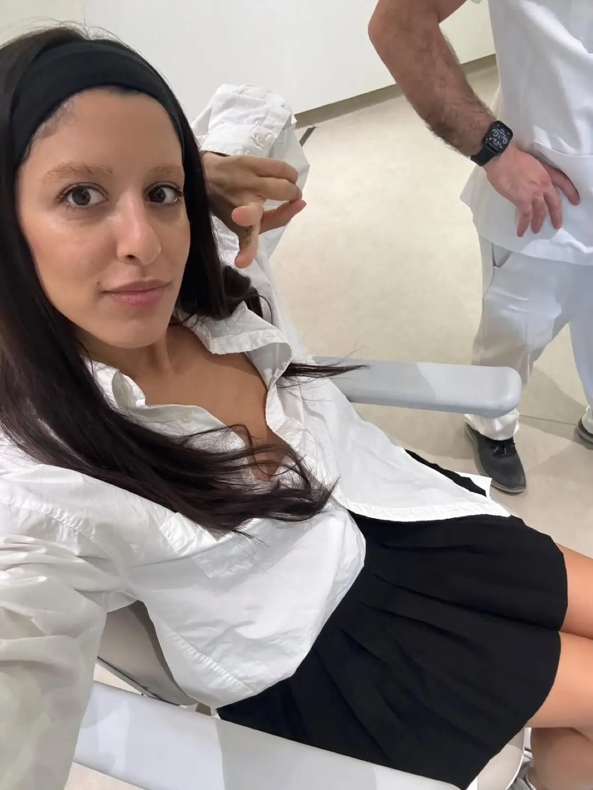 Σάττι: «Αυτός ο μήνας ήταν πραγματικά δύσκολος» – Οι πρόσφατες φωτογραφίες από το νοσοκομείο με τους ορούς στα χέρια 8 Η Μαρίνα Σάττι στο νοσοκομείο