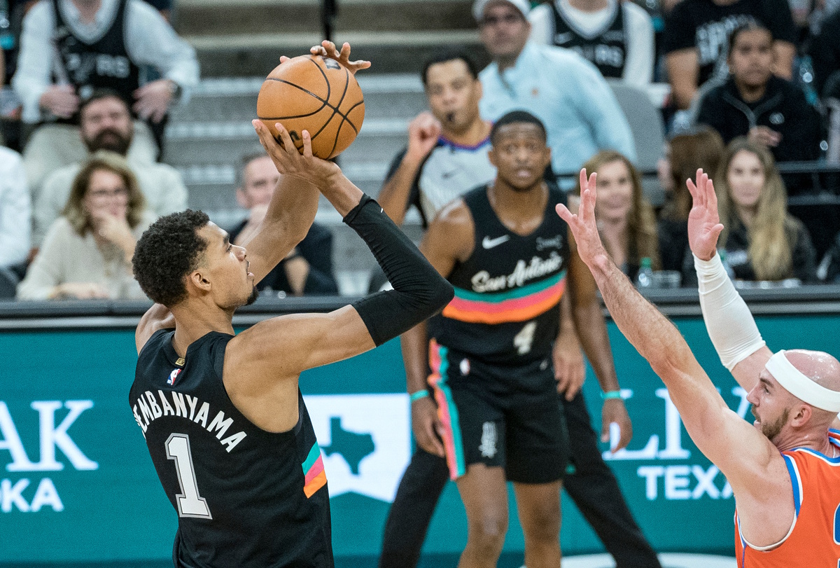 NBA Αποτελέσματα: Οι Σπερς επικράτησαν ξανά των Θάντερ και οι Σανς κυριάρχησαν απέναντι στους Λέικερς