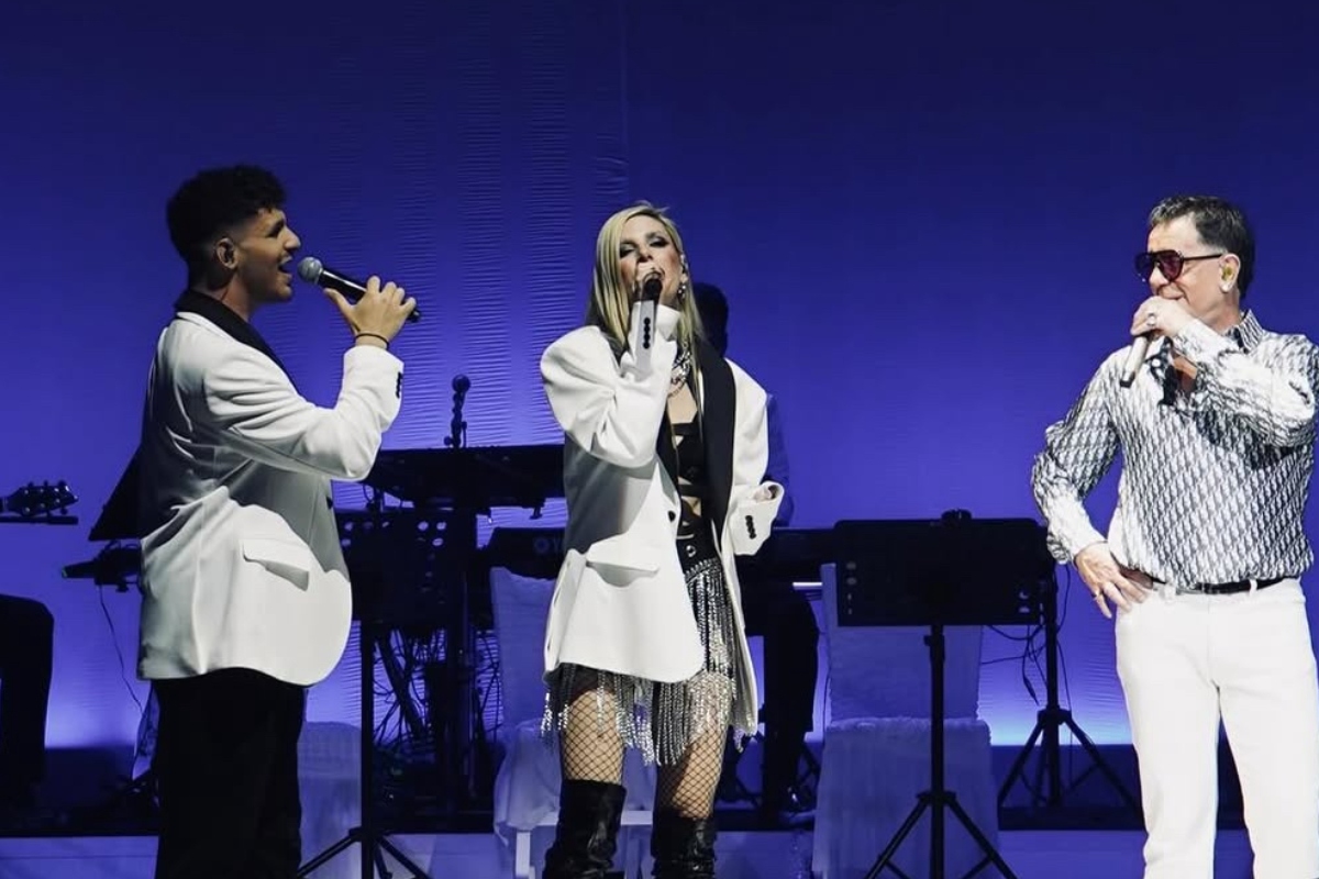 Στέφανος Παπαδόπουλος: Οι πρώτες εμφανίσεις στη Θεσσαλονίκη, η άφιξη στην Αθήνα και τα βίντεο με τον Γιώργο Μαζωνάκη 14 Στέφανος Παπαδόπουλος: Οι πρώτες εμφανίσεις στη Θεσσαλονίκη, η άφιξη στην Αθήνα και τα βίντεο με τον Γιώργο Μαζωνάκη