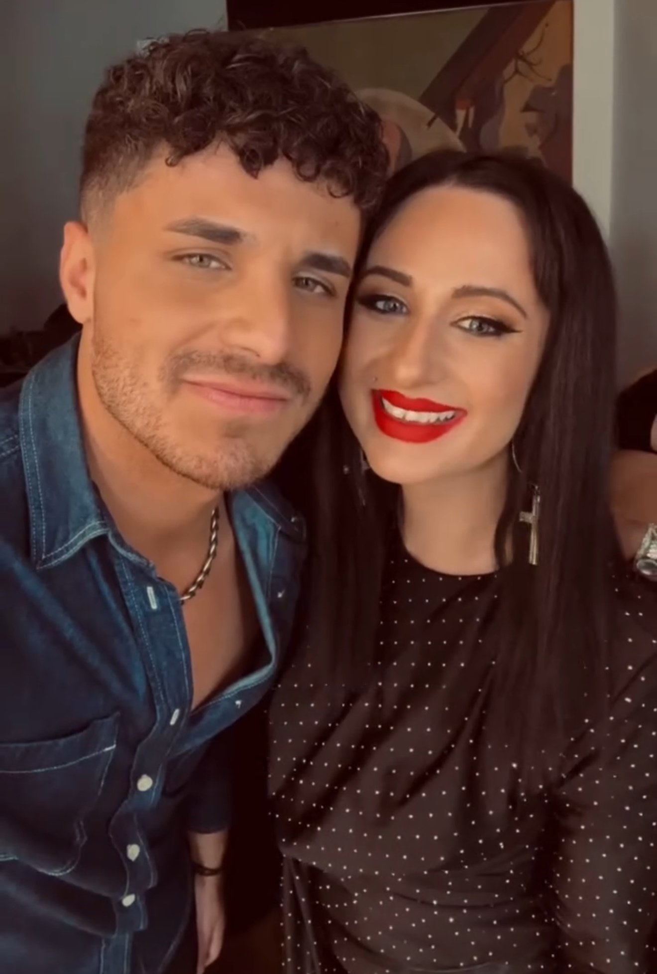 Στέφανος Παπαδόπουλος: Οι πρώτες εμφανίσεις στη Θεσσαλονίκη, η άφιξη στην Αθήνα και τα βίντεο με τον Γιώργο Μαζωνάκη 10 Στέφανος Παπαδόπουλος: Οι πρώτες εμφανίσεις στη Θεσσαλονίκη, η άφιξη στην Αθήνα και τα βίντεο με τον Γιώργο Μαζωνάκη